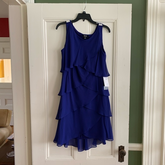 Brand new party dress. - Picture 2 of 2